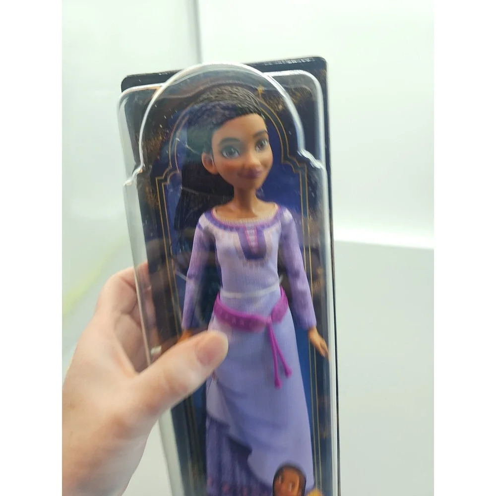 NEW IN SEALED BOX Mattel Disney Wish Asha of Rosas Posable‎ Fashion Doll 12